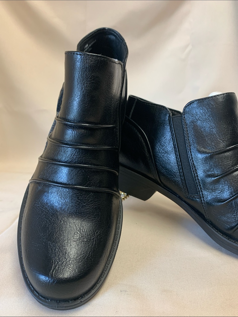 Easy Street Black Pleated Comfort Ankle Booties Clogs - Women's Size 7